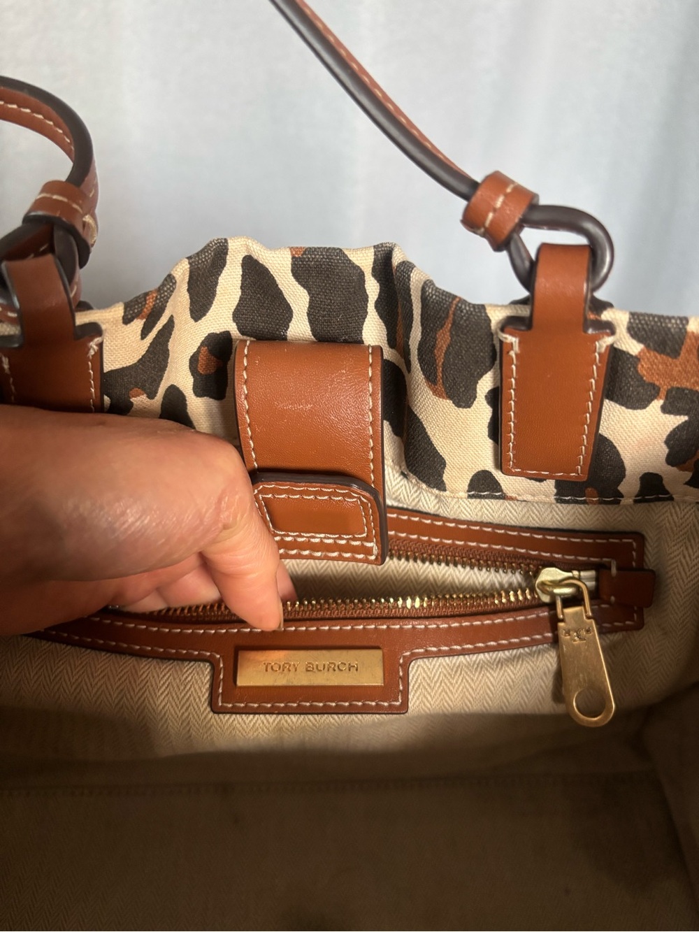 Authentic Tory Burch Ella Leopard Print Leather-Trim canvas Tote - Brown/Cream - Picture 5 of 16
